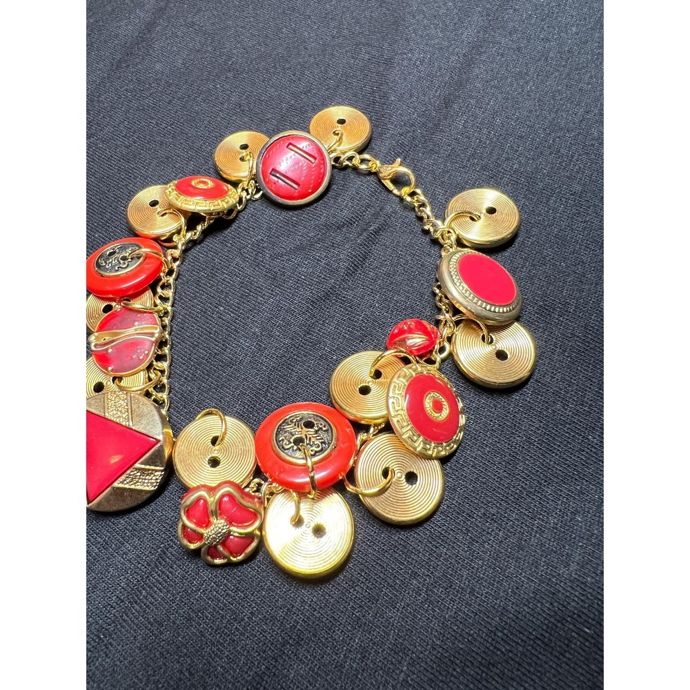 Vintage Button Charm Bracelet: Gold and Red Buttons - 8 Inch - Picture 4 of 9
